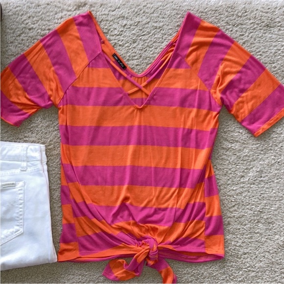 Pink & Orange Stripe V Neck Top - Picture 2 of 5